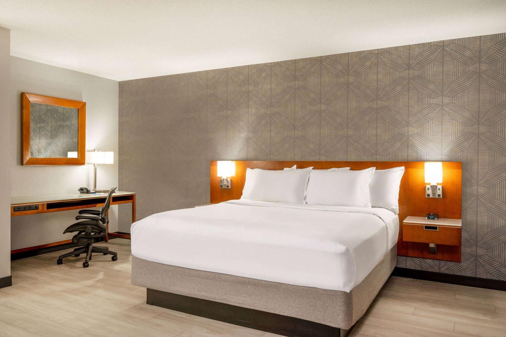 Wyndham Indianapolis Airport Hotel Eksteriør billede