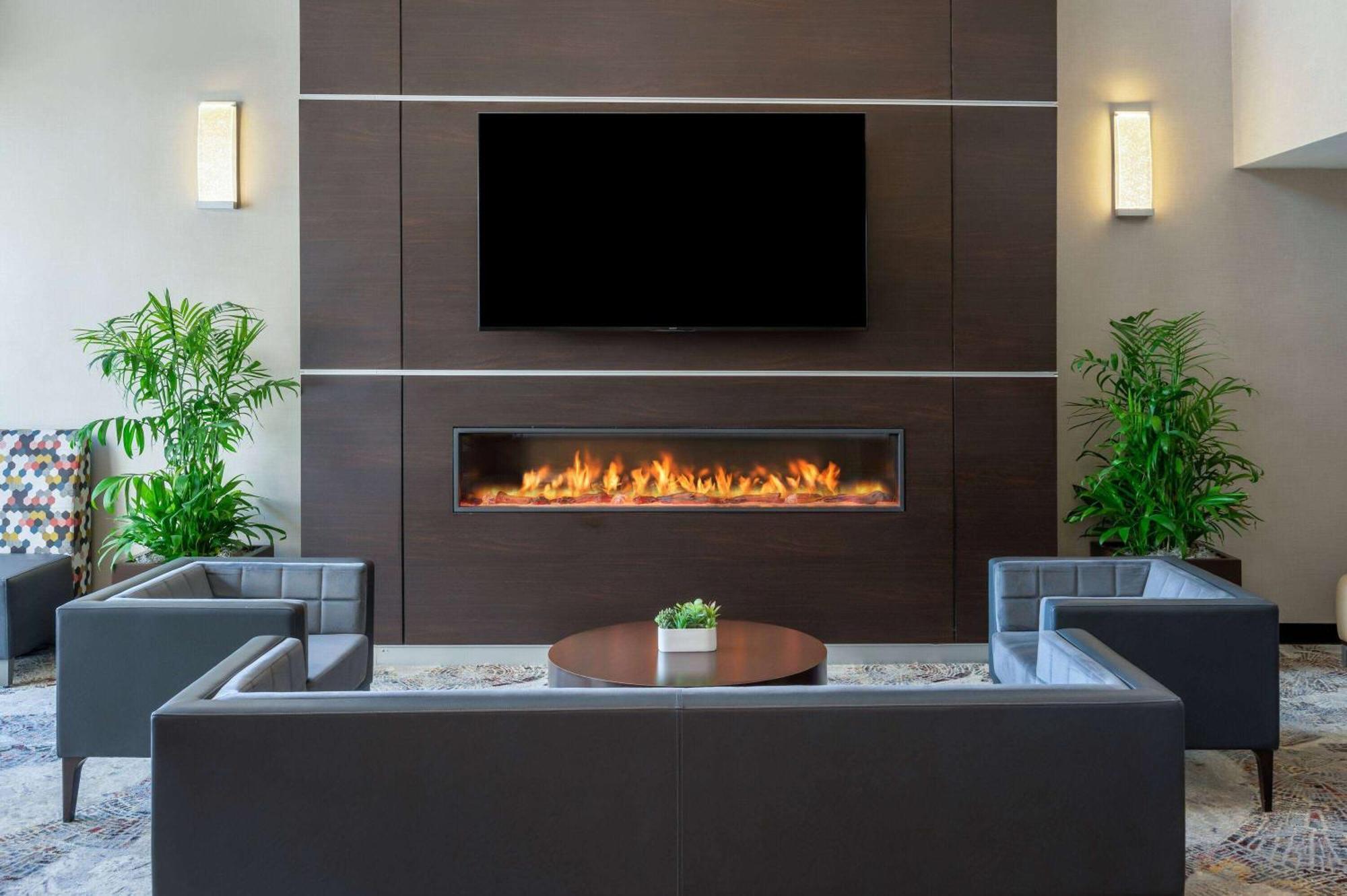Wyndham Indianapolis Airport Hotel Eksteriør billede