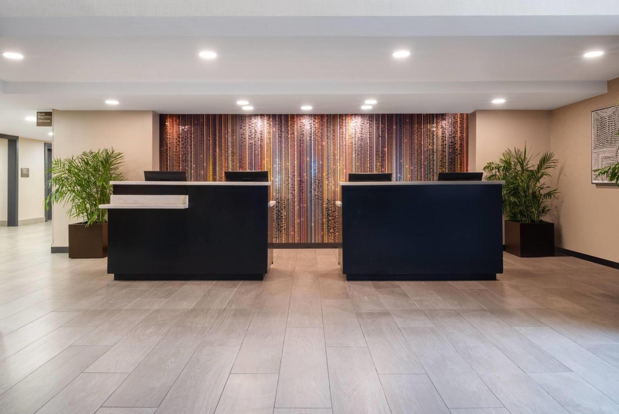 Wyndham Indianapolis Airport Hotel Eksteriør billede